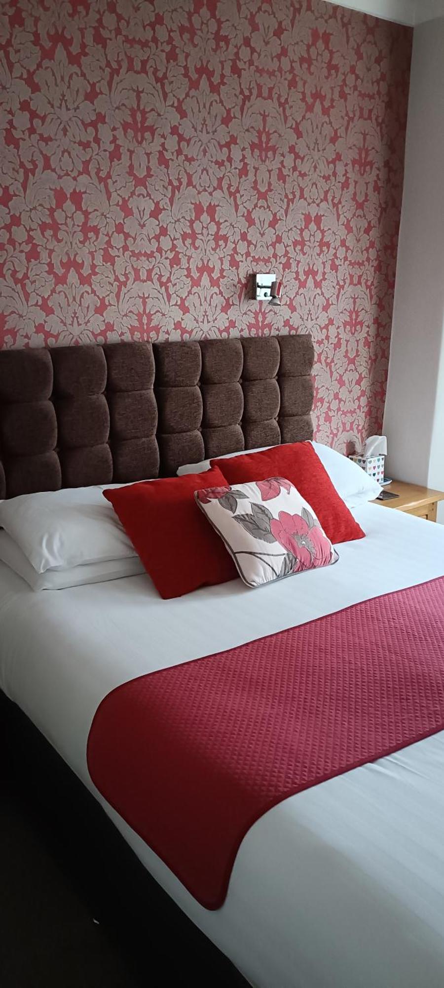 Lawnswood Guest House Torquay Oda fotoğraf
